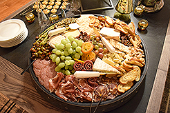 HOLIDAYS WITH KWANCHAI